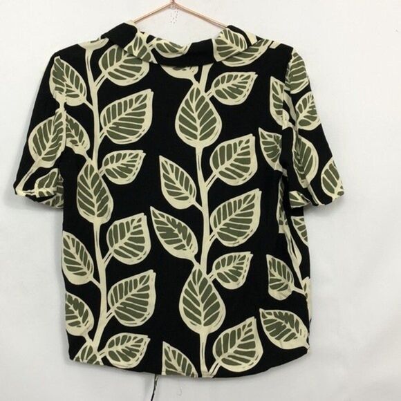 Basement Tie Hem Leaf Button Down Top New Condition Large Black Green White(253) - Picture 5 of 5